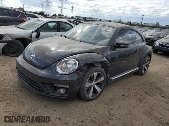 ✅ 2014 Volkswagen Beetle Turbo R-Line • VIN: 3VWVT7ATXEM639146 • Lot: 85305285. Listed on Copart with 87,582 mi. Free auction sales archive from the USA and detailed vehicle history report at DreamBid. Image 1.
