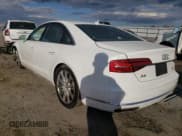 ✅ 2015 Audi A8 4.0T • VIN: WAUJ2AFD3FN005524 • Лот: 65610982. Опубликован ранее на Copart с пробегом 105 627 миль. Бесплатный доступ к архиву аукционных продаж из США и подробный отчёт об истории автомобиля на DreamBid. Изображение 3.