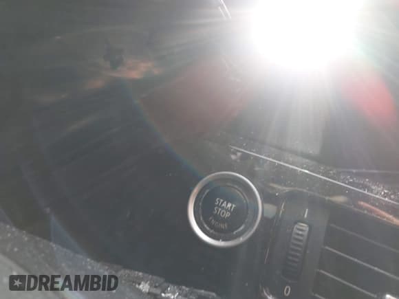 ✅ 2011 BMW 3 Series 335d • VIN: WBAPN7C55BA950171 • Lot: 43658182. Wystawiony na IAAI z przebiegiem Nie podano. Bezpłatny archiwum sprzedaży aukcyjnych z USA i szczegółowy raport historii pojazdu na DreamBid. Zdjęcie 15.