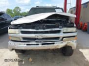 ✅ 2005 Chevrolet Suburban LT • VIN: 3GNEC16Z25G132924 • Lot: 42540387. Listed on IAAI with 336,563 mi. Free auction sales archive from the USA and detailed vehicle history report at DreamBid. Image 12.