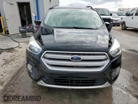 ✅ 2018 Ford Escape SE • VIN: 1FMCU0GD8JUB28955 • Lot: 91290925. Wystawiony na Copart z przebiegiem 159 670 mil. Bezpłatny archiwum sprzedaży aukcyjnych z USA i szczegółowy raport historii pojazdu na DreamBid. Zdjęcie 5.