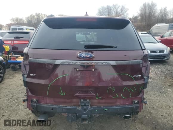 ✅ 2018 Ford Explorer XLT • VIN: 1FM5K8D87JGB73081 • Лот: 91659055. Опубликован ранее на Copart с пробегом 83 868 миль. Бесплатный доступ к архиву аукционных продаж из США и подробный отчёт об истории автомобиля на DreamBid. Изображение 6.