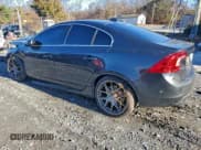 ✅ 2013 Volvo S60 T5 • VIN: YV1612FH8D2210091 • Лот: 93847575. Опубликован ранее на Copart с пробегом 170 257 миль. Бесплатный доступ к архиву аукционных продаж из США и подробный отчёт об истории автомобиля на DreamBid. Изображение 2.