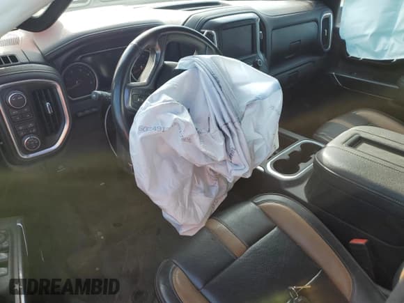 ✅ 2021 Chevrolet Silverado 2500HD LTZ • VIN: 1GC4YPEY0MF199717 • Lot: 71518585. Wystawiony na Copart z przebiegiem 51 919 mil. Bezpłatny archiwum sprzedaży aukcyjnych z USA i szczegółowy raport historii pojazdu na DreamBid. Zdjęcie 8.