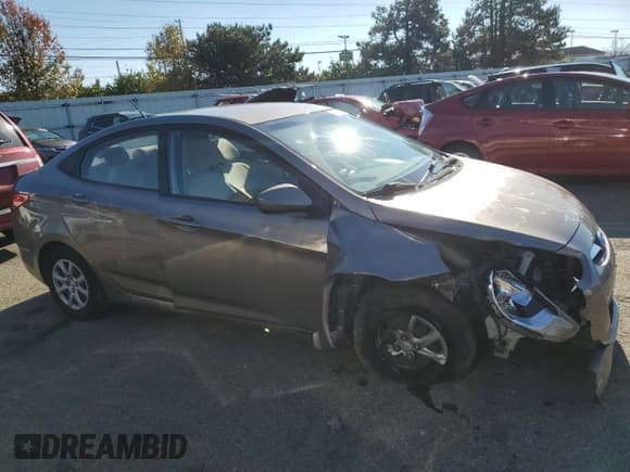 ✅ 2013 Hyundai Accent GLS • VIN: KMHCT4AE8DU404227 • Лот: 82402354. Опубликован ранее на Copart с пробегом 155 462 миль. Бесплатный доступ к архиву аукционных продаж из США и подробный отчёт об истории автомобиля на DreamBid. Изображение 4.