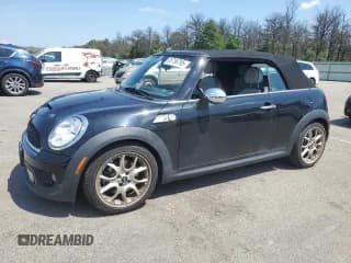 ✅ 2011 MINI Convertible S • VIN: WMWZP3C56BT249008 • Lot: 65756795. Wystawiony na Copart z przebiegiem 59 034 mil. Bezpłatny archiwum sprzedaży aukcyjnych z USA i szczegółowy raport historii pojazdu na DreamBid. Zdjęcie 1.