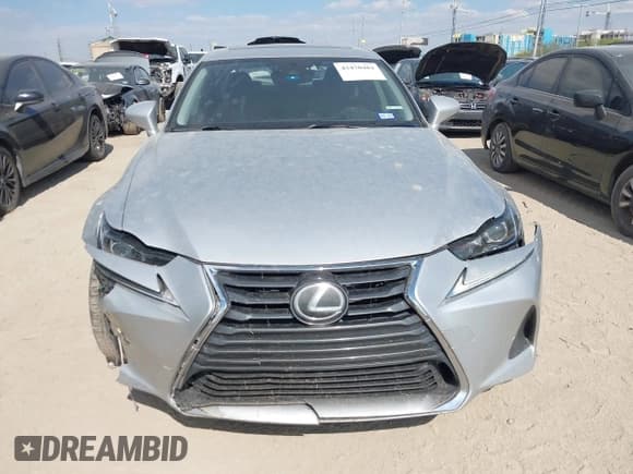 ✅ 2017 Lexus IS 200t • VIN: JTHBA1D23H5059662 • Lot: 43470484. Wystawiony na IAAI z przebiegiem 71 518 mil. Bezpłatny archiwum sprzedaży aukcyjnych z USA i szczegółowy raport historii pojazdu na DreamBid. Zdjęcie 12.