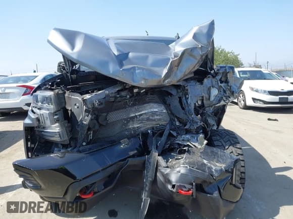 ✅ 2021 Chevrolet Silverado 1500 LT Trail Boss • VIN: 1GCPYFED1MZ412404 • Lot: 42581999. Listed on IAAI with 73,245 mi. Free auction sales archive from the USA and detailed vehicle history report at DreamBid. Image 12.