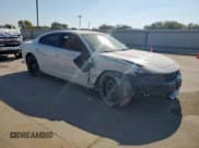 ✅ 2020 Dodge Charger SXT • VIN: 2C3CDXBG3LH133229 • Lot: 82325405. Wystawiony na Copart z przebiegiem 44 803 mil. Bezpłatny archiwum sprzedaży aukcyjnych z USA i szczegółowy raport historii pojazdu na DreamBid. Zdjęcie 4.