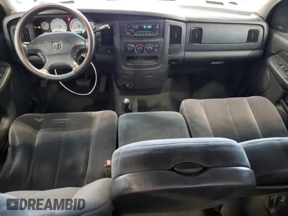 2002 Dodge 1500 z VIN 3D7HU18N42G211770, wystawiony jako Copart lot #82081375 z przebiegiem 181 420 mil mil oraz Czysty tytuł • Clean title. Historia ofert i sprzedaży dostępna na DreamBid. Obrazek 8.