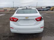 ✅ 2018 Chevrolet Cruze LS • VIN: 1G1BC5SM0J7218504 • Lot: 43614029. Listed on IAAI with 81,472 mi. Free auction sales archive from the USA and detailed vehicle history report at DreamBid. Image 16.