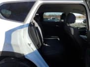 ✅ 2020 Hyundai Santa Fe SE • VIN: 5NMS2CAD2LH242489 • Lot: 36072093. Wystawiony na Copart z przebiegiem 44 441 mil. Bezpłatny archiwum sprzedaży aukcyjnych z USA i szczegółowy raport historii pojazdu na DreamBid. Zdjęcie 11.