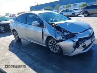 ✅ 2017 Toyota Prius Three • VIN: JTDKARFU8H3031852 • Лот: 43720495. Опубликован ранее на IAAI с пробегом 56 273 миль. Бесплатный доступ к архиву аукционных продаж из США и подробный отчёт об истории автомобиля на DreamBid. Изображение 1.