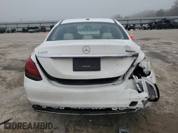 ✅ 2019 Mercedes-Benz C 300 • VIN: 55SWF8EBXKU321449 • Lot: 86281615. Listed on Copart with 52,695 mi. Free auction sales archive from the USA and detailed vehicle history report at DreamBid. Image 6.