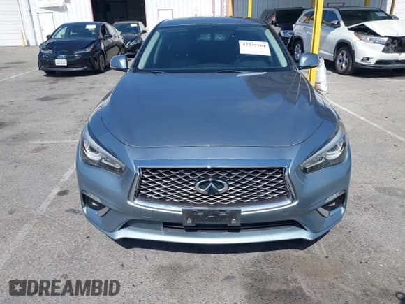 ✅ 2019 Infiniti Q50 Luxe • VIN: JN1EV7AP3KM514967 • Lot: 42337164. Listed on IAAI with 70,345 mi. Free auction sales archive from the USA and detailed vehicle history report at DreamBid. Image 13.