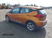 ✅ 2018 Chevrolet Bolt EV LT • VIN: 1G1FW6S06J4135351 • Lot: 41668227. Wystawiony na IAAI z przebiegiem 45 533 mil. Bezpłatny archiwum sprzedaży aukcyjnych z USA i szczegółowy raport historii pojazdu na DreamBid. Zdjęcie 3.