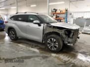 ✅ 2021 Toyota Highlander Hybrid XLE • VIN: 5TDGBRCH1MS535775 • Лот: 92788625. Опубликован ранее на Copart с пробегом 113 180 миль. Бесплатный доступ к архиву аукционных продаж из США и подробный отчёт об истории автомобиля на DreamBid. Изображение 4.