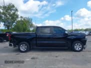 ✅ 2019 Chevrolet Silverado 1500 LT • VIN: 1GCPWCED9KZ164825 • Lot: 43743429. Wystawiony na IAAI z przebiegiem 87 529 mil. Bezpłatny archiwum sprzedaży aukcyjnych z USA i szczegółowy raport historii pojazdu na DreamBid. Zdjęcie 14.
