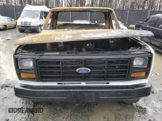 ✅ 1985 Ford F-150 • VIN: 1FTDF15Y4FNA66826 • Лот: 43598765. Опубликован ранее на Copart с пробегом Не указан. Бесплатный доступ к архиву аукционных продаж из США и подробный отчёт об истории автомобиля на DreamBid. Изображение 5.