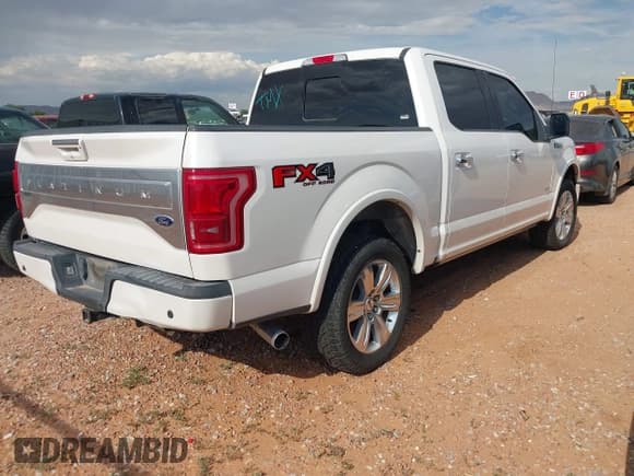 ✅ 2015 Ford F-150 XLT • VIN: 1FTEW1EG5FFB22990 • Lot: 42980580. Listed on IAAI with 226,766 mi. Free auction sales archive from the USA and detailed vehicle history report at DreamBid. Image 4.