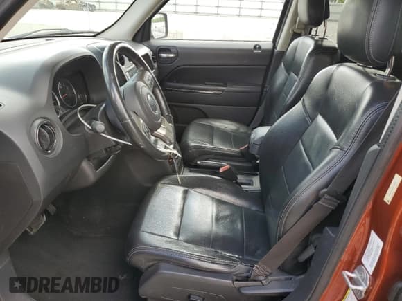 ✅ 2012 Jeep Patriot Limited • VIN: 1C4NJPCB0CD569162 • Lot: 53835295. Wystawiony na Copart z przebiegiem 111 715 mil. Bezpłatny archiwum sprzedaży aukcyjnych z USA i szczegółowy raport historii pojazdu na DreamBid. Zdjęcie 7.