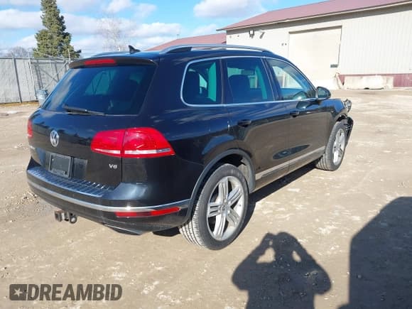 ✅ 2016 Volkswagen Touareg Lux • VIN: WVGEF9BP4GD001508 • Lot: 41850994. Wystawiony na IAAI z przebiegiem 63 355 mil. Bezpłatny archiwum sprzedaży aukcyjnych z USA i szczegółowy raport historii pojazdu na DreamBid. Zdjęcie 4.
