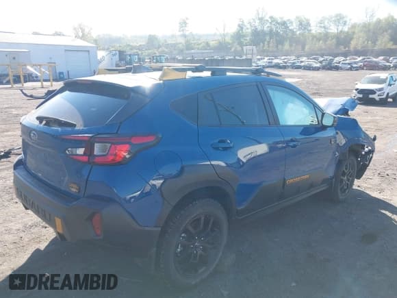 ✅ 2024 Subaru Crosstrek Wilderness • VIN: 4S4GUHT66R3841121 • Lot: 43380925. Wystawiony na IAAI z przebiegiem 5 054 mil. Bezpłatny archiwum sprzedaży aukcyjnych z USA i szczegółowy raport historii pojazdu na DreamBid. Zdjęcie 4.
