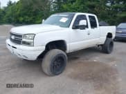 ✅ 2006 Chevrolet Silverado 1500 LT1 • VIN: 1GCEK19V56Z212935 • Лот: 42616046. Опубликован ранее на IAAI с пробегом 264 454 миль. Бесплатный доступ к архиву аукционных продаж из США и подробный отчёт об истории автомобиля на DreamBid. Изображение 2.