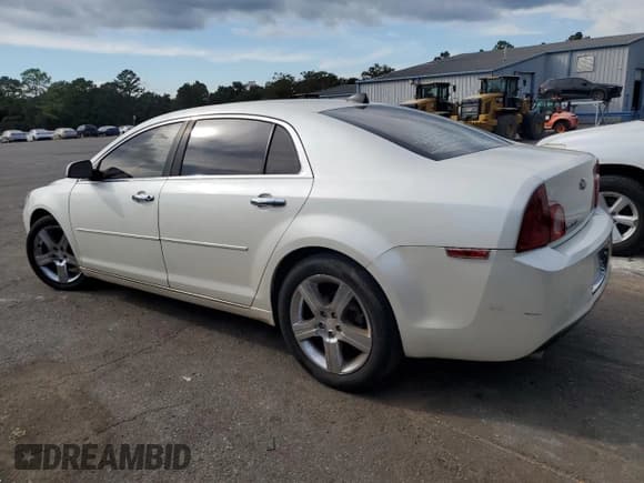 ✅ 2012 Chevrolet Malibu 1LT • VIN: 1G1ZC5E09CF218713 • Lot: 72818354. Listed on Copart with 155,811 mi. Free auction sales archive from the USA and detailed vehicle history report at DreamBid. Image 2.