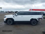 ✅ 2025 Hyundai Santa Fe SE • VIN: 5NMP14GL5SH070275 • Lot: 43286384. Wystawiony na IAAI z przebiegiem 10 123 mil. Bezpłatny archiwum sprzedaży aukcyjnych z USA i szczegółowy raport historii pojazdu na DreamBid. Zdjęcie 15.