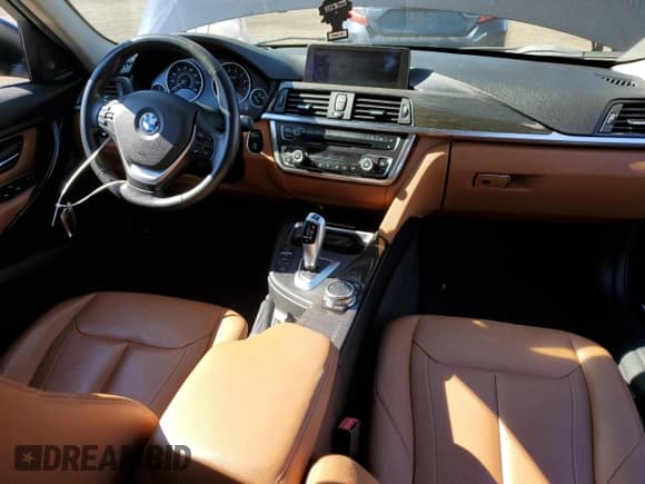 ✅ 2015 BMW 3 Series 328i • VIN: WBA3A5G54FNS87232 • Lot: 86658255. Listed on Copart with 121,483 mi. Free auction sales archive from the USA and detailed vehicle history report at DreamBid. Image 8.