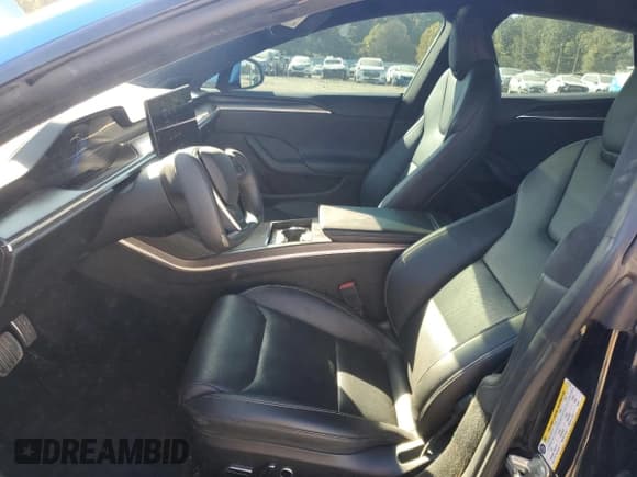 ✅ 2022 Tesla Model S Plaid • VIN: 5YJSA1E66NF477243 • Lot: 86181265. Wystawiony na Copart z przebiegiem 80 359 mil. Bezpłatny archiwum sprzedaży aukcyjnych z USA i szczegółowy raport historii pojazdu na DreamBid. Zdjęcie 7.