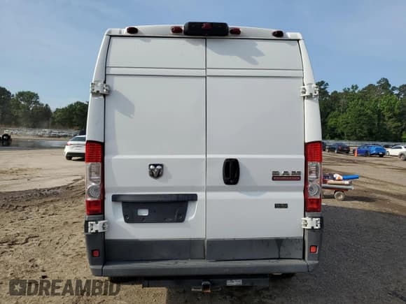 ✅ 2014 Ram ProMaster Cargo • VIN: 3C6TRVCG2EE122647 • Lot: 58632025. Wystawiony na Copart z przebiegiem 103 558 mil. Bezpłatny archiwum sprzedaży aukcyjnych z USA i szczegółowy raport historii pojazdu na DreamBid. Zdjęcie 6.