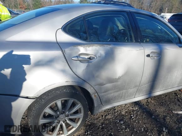 ✅ 2006 Lexus IS 250 • VIN: JTHCK262365003514 • Лот: 43762288. Опубликован ранее на IAAI с пробегом 150 926 миль. Бесплатный доступ к архиву аукционных продаж из США и подробный отчёт об истории автомобиля на DreamBid. Изображение 6.