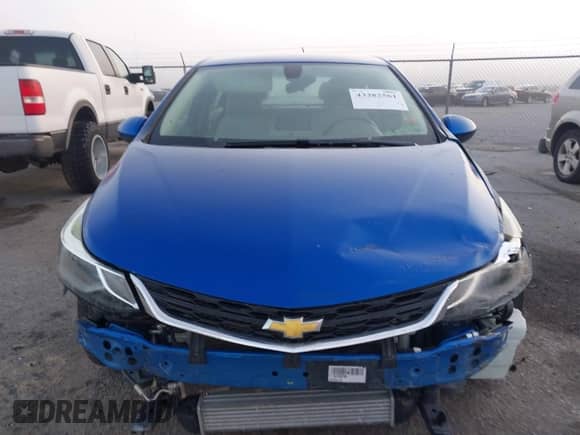 2018 Chevrolet Cruze LT z VIN 1G1BE5SM7J7207283, wystawiony jako IAAI lot #43382561 z przebiegiem 87 128 mil mil oraz . Historia ofert i sprzedaży dostępna na DreamBid. Obrazek 12.