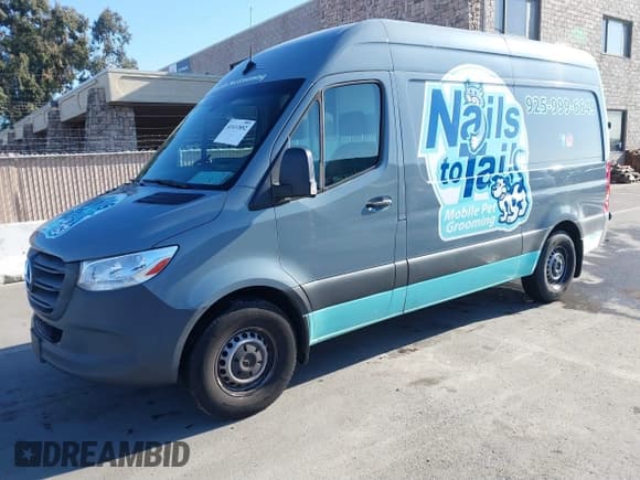 ✅ 2021 Mercedes-Benz Sprinter • VIN: W1Y4DBHY1MT047131 • Lot: 41411852. Listed on IAAI with 27,638 mi. Free auction sales archive from the USA and detailed vehicle history report at DreamBid. Image 19.