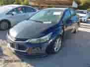 2016 Chevrolet Cruze LT z VIN 1G1BE5SM5G7301655, wystawiony jako IAAI lot #43610631 z przebiegiem Nie podano mil oraz . Historia ofert i sprzedaży dostępna na DreamBid. Obrazek 2.