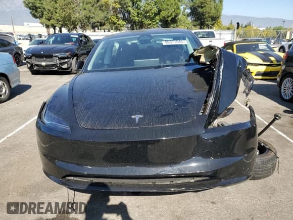 ✅ 2024 Tesla Model 3 Long Range • VIN: 5YJ3E1EB7RF796033 • Lot: 90671645. Wystawiony na Copart z przebiegiem Nie podano. Bezpłatny archiwum sprzedaży aukcyjnych z USA i szczegółowy raport historii pojazdu na DreamBid. Zdjęcie 5.