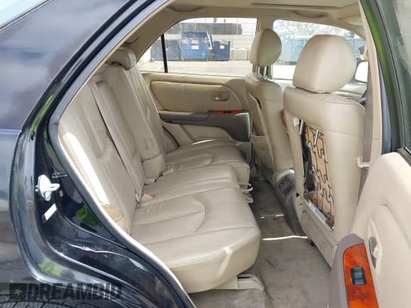 ✅ 2002 Lexus RX 300 • VIN: JTJGF10U320121708 • Lot: 42383693. Listed on IAAI with 273,781 mi. Free auction sales archive from the USA and detailed vehicle history report at DreamBid. Image 8.