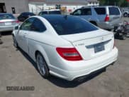 ✅ 2013 Mercedes-Benz C 350 • VIN: WDDGJ8JB5DG089402 • Lot: 42481776. Listed on IAAI with 97,090 mi. Free auction sales archive from the USA and detailed vehicle history report at DreamBid. Image 3.