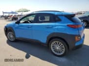 ✅ 2020 Hyundai Kona SEL • VIN: KM8K22AAXLU411534 • Лот: 84053995. Опубликован ранее на Copart с пробегом 29 396 миль. Бесплатный доступ к архиву аукционных продаж из США и подробный отчёт об истории автомобиля на DreamBid. Изображение 2.