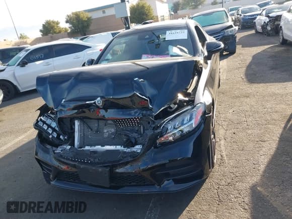 ✅ 2023 Mercedes-Benz C 300 • VIN: W1KWJ8DB3PG119749 • Lot: 41625733. Wystawiony na IAAI z przebiegiem 13 281 mil. Bezpłatny archiwum sprzedaży aukcyjnych z USA i szczegółowy raport historii pojazdu na DreamBid. Zdjęcie 12.