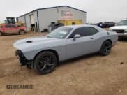 ✅ 2020 Dodge Challenger SXT • VIN: 2C3CDZAG8LH236126 • Lot: 39591294. Wystawiony na Copart z przebiegiem 38 645 mil. Bezpłatny archiwum sprzedaży aukcyjnych z USA i szczegółowy raport historii pojazdu na DreamBid. Zdjęcie 1.