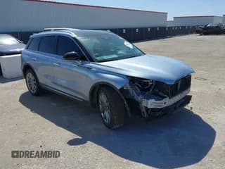 ✅ 2022 Lincoln Corsair Standard • VIN: 5LMCJ1C93NUL02000 • Лот: 41854597. Опубликован ранее на IAAI с пробегом 27 772 миль. Бесплатный доступ к архиву аукционных продаж из США и подробный отчёт об истории автомобиля на DreamBid. Изображение 1.