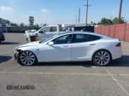 ✅ 2015 Tesla Model S 85D • VIN: 5YJSA1E42FF106175 • Lot: 42847189. Wystawiony na IAAI z przebiegiem 77 266 mil. Bezpłatny archiwum sprzedaży aukcyjnych z USA i szczegółowy raport historii pojazdu na DreamBid. Zdjęcie 15.