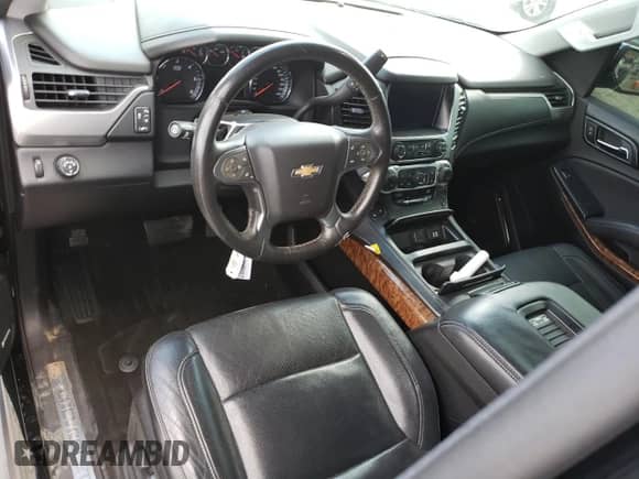 2015 Chevrolet Suburban LTZ z VIN 1GNSCKKC5FR552981, wystawiony jako Copart lot #62795914 z przebiegiem 142 590 mil mil oraz Szkoda całkowita • Salvage title. Historia ofert i sprzedaży dostępna na DreamBid. Obrazek 8.