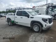 ✅ 2022 GMC Sierra 1500 Pro • VIN: 1GTRHAEK4NZ544455 • Lot: 59938465. Wystawiony na Copart z przebiegiem 92 134 mil. Bezpłatny archiwum sprzedaży aukcyjnych z USA i szczegółowy raport historii pojazdu na DreamBid. Zdjęcie 4.