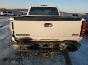 ✅ 2007 GMC Sierra 1500HD SLT • VIN: 1GTGK13U07F197479 • Lot: 42633675. Wystawiony na Copart z przebiegiem 244 876 mil. Bezpłatny archiwum sprzedaży aukcyjnych z USA i szczegółowy raport historii pojazdu na DreamBid. Zdjęcie 6.