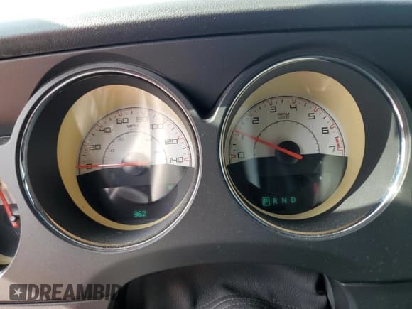 ✅ 2014 Dodge Challenger SXT • VIN: 2C3CDYAG2EH285528 • Lot: 79837834. Wystawiony na Copart z przebiegiem 183 623 mil. Bezpłatny archiwum sprzedaży aukcyjnych z USA i szczegółowy raport historii pojazdu na DreamBid. Zdjęcie 9.