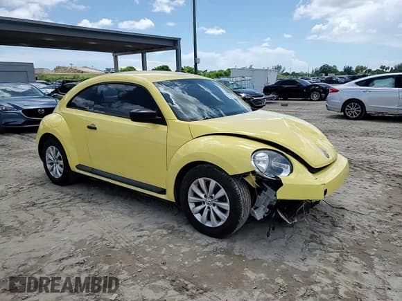 ✅ 2015 Volkswagen Beetle Fleet Edition • VIN: 3VWF17AT7FM614488 • Lot: 62351275. Listed on Copart with 117,290 mi. Free auction sales archive from the USA and detailed vehicle history report at DreamBid. Image 13.